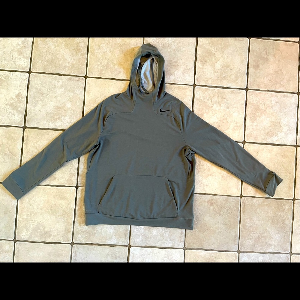 Matted Green/Gray Nike Mens XL light gray hoodie with pockets! Dry Fit!